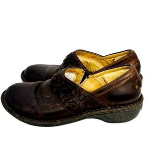 UGG Australia ANILA Slip-on Shoes Womens Sz 6 Brown Leather Wool Lined Braided